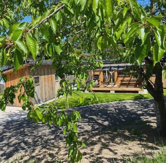 Chalet Obstblüte