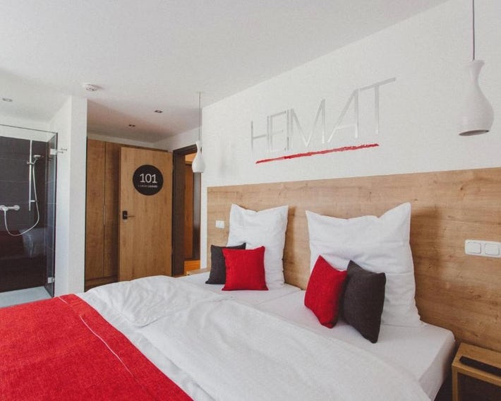 HEIMAT | Hotel & Boarding House