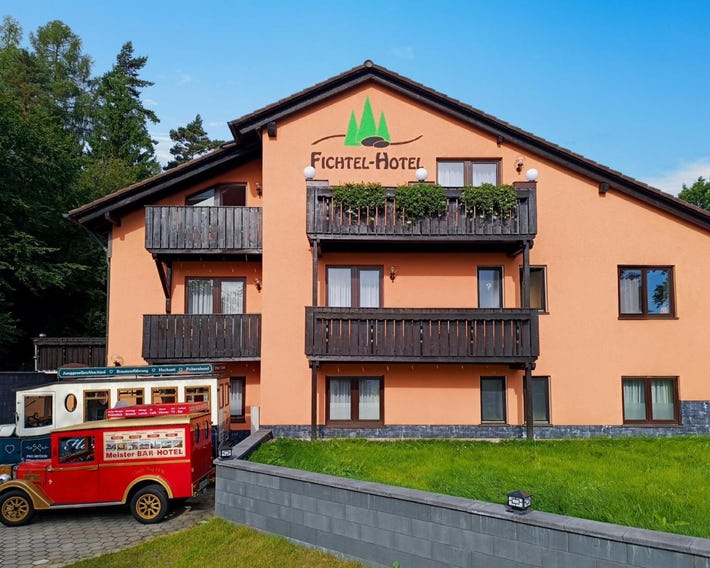 Meister BÄR HOTEL Hotel am Wald