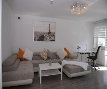 Helle, Ruhige, Moderne Wohnung, 5 Min Zu Fa Grob