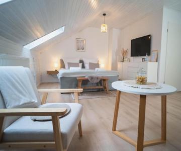 COZY&RELAX APARTMENT-Balkon Küche Parkplatz WIFI Netflix