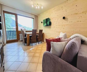 Ferienwohnung Aigisblick mit Pool und Sauna, direkt am Skihang