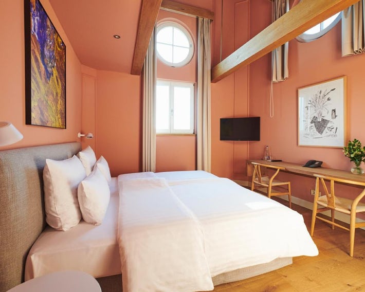 MOMA1890 Boutique Hotel