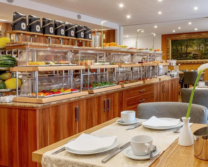 Tiptop Hotel Burgschmiet