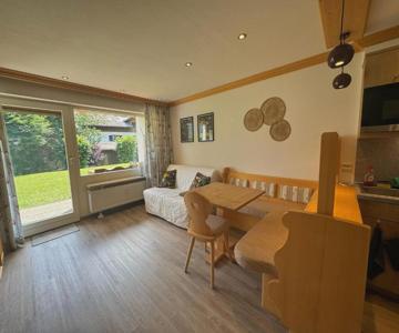 Gemütliche Wohnung mit Bergblick und Terrasse