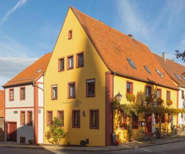 Landgasthof May Hotel