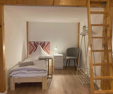 Minimal Hostel No.43