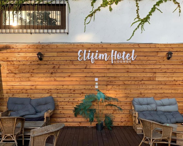 Elifim Hotel