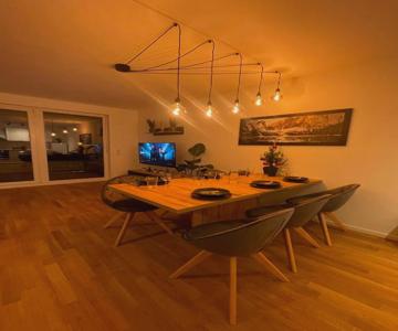Groszügiges Designer Apartment