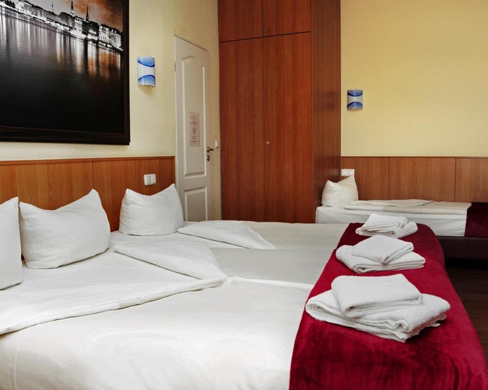 Altan Hotel