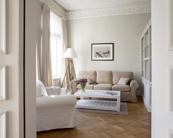 Von Deska Townhouses - The White House