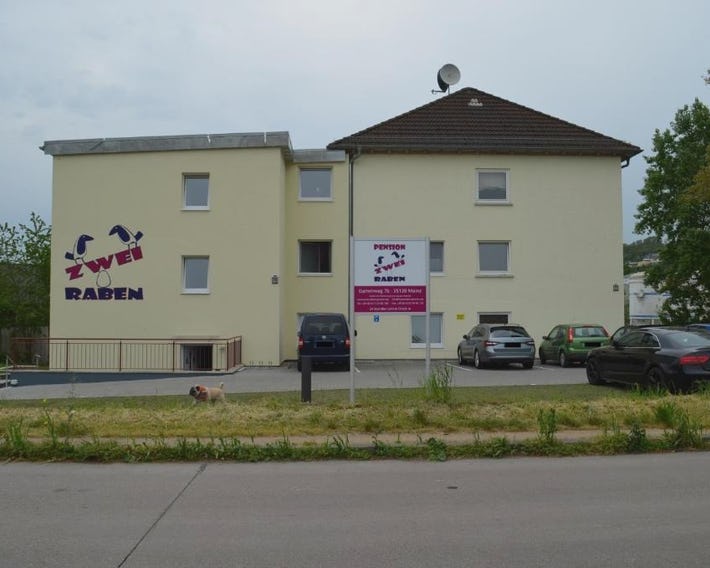 Zwei Raben Pension