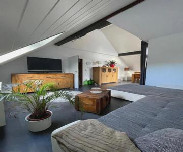 Grose Ferienwohnung direkt an den Weinbergen