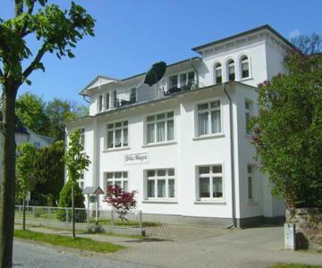 "Villa Rügen" - 300 m zum Strand