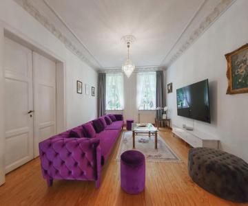 DEUTSCHE VILLA - DELUXE APARTMENT mit Sauna und grosem Garten