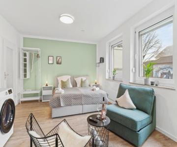 Shiny Homes - Bright & Elegant City Apartment
