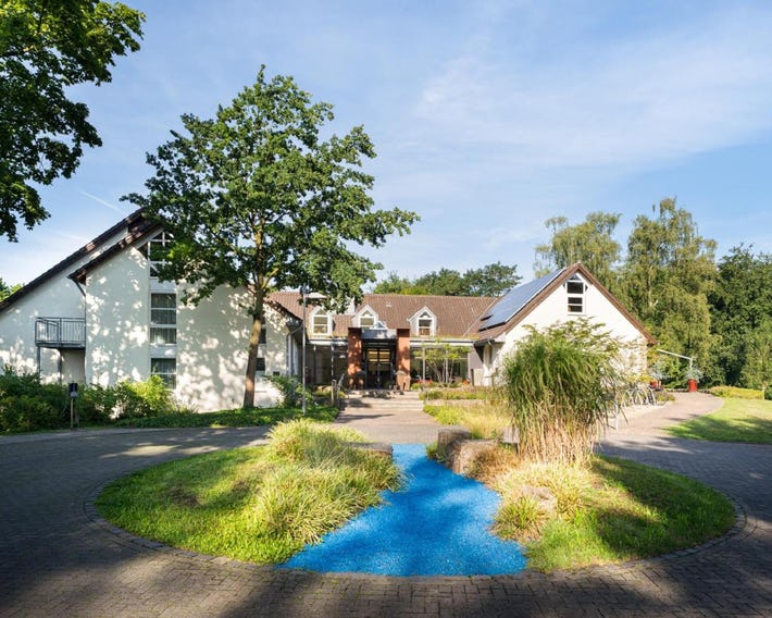 Flussbett Hotel