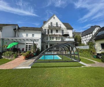 Pino24 Ferienwohnungen mit Pool und Sauna