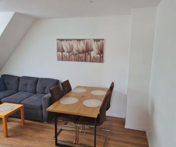Schöne Dachgeschoss Wohnung