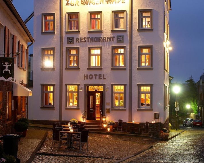 Zur Ewigen Lampe Romantisches Landhotel & Restaurant