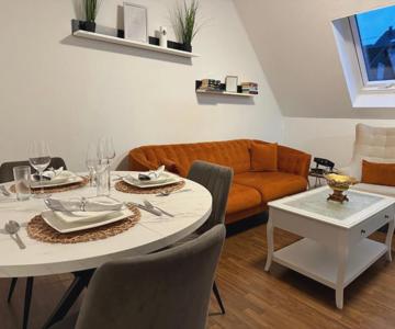 Gemütliche Wohnung, Heimkino, Couch & Küche
