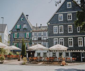 Hotel In Der Strassen