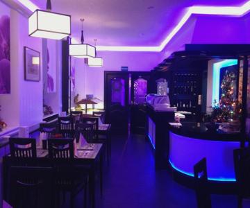 Yumi Hotel
