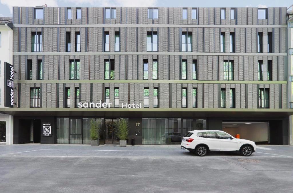 Sander Hotel