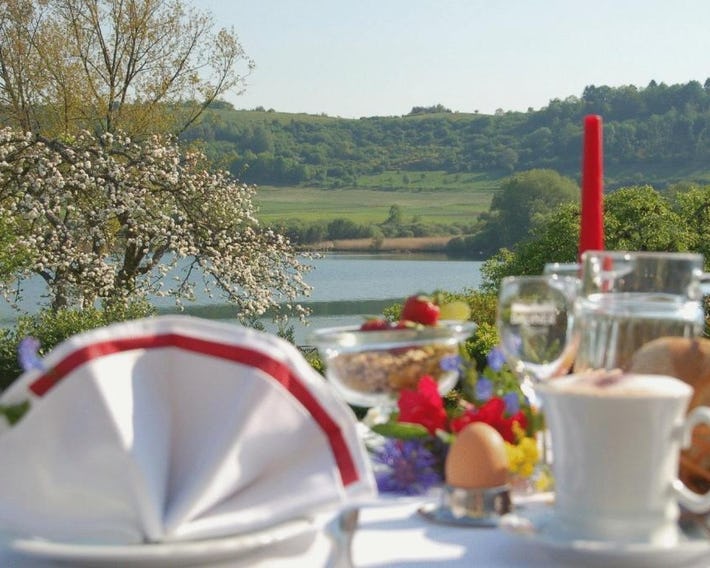 Hotel-Ferienwohnungen Cafe Maarblick