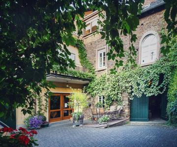 Ferienhaus Schwaab-Scherr, Nähe Bernkastel, mit gratis ÖPNV-Ticket, Parkplätzen und Fahrradgarage