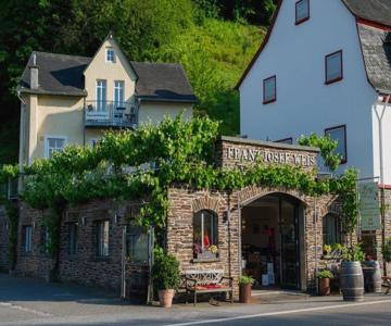 Weingut F.J. Weis