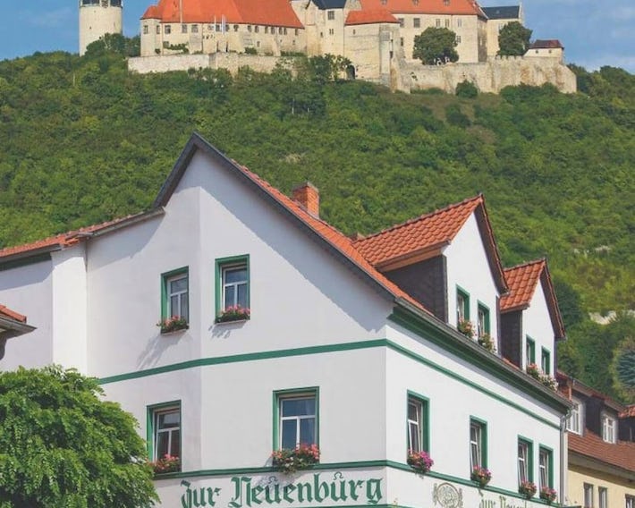 Hotel Zur Neuenburg