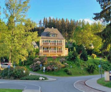 Villa Goldbrunnen Ferienwohnung 3