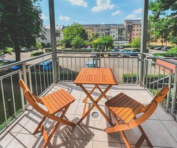 Zentrum, 2r, Balkon, Wifi, 4p, Modern, Ruhig