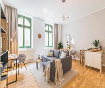 Luxury Style 2 Room Apartment By R&l In Centre