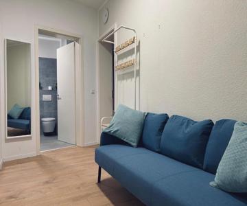 2 Schlafzimmer-balkon-küche-parkplatz-designerbad