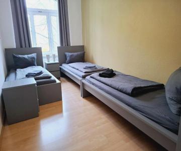 Altbauwohnung direkt an der Karli mit Balkon - Netflix inklusive