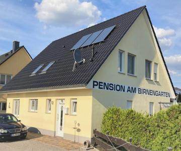 Wohlfühl Hotel & Pension am Birnengarten - Ruhige Zimmer mit Bad & WLAN