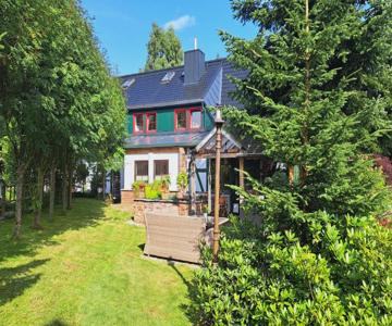 Ferienwohnung Aronia Garten