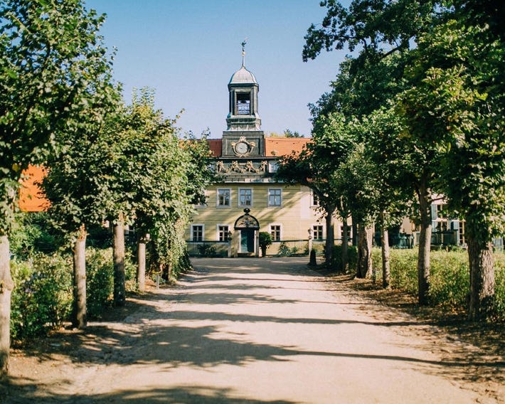 Villa Sorgenfrei und Restaurant Atelier Sanssouci