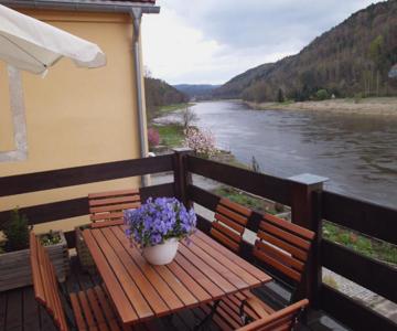 Ferien im Denkmal an der Elbe