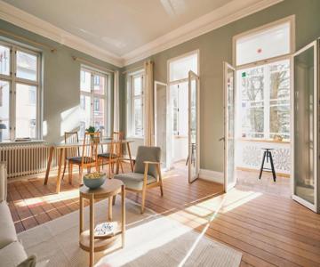Villa Rosa - Charmante, Große Altbauwohnung