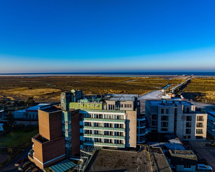 ambassador hotel & spa