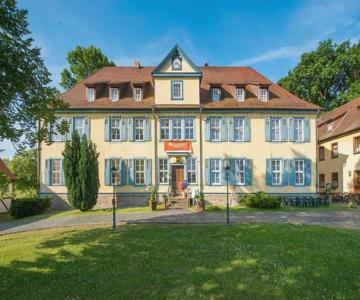 Zum Herrenhaus