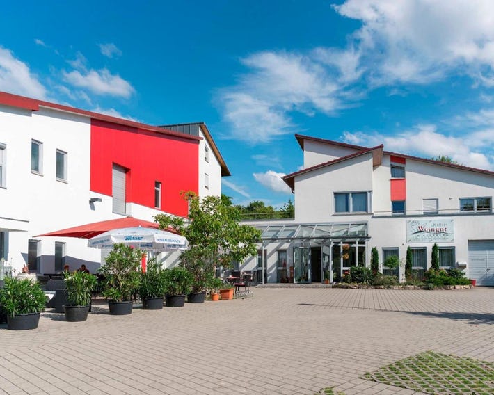 Muellers Weingut und Weinstube im Auerberg