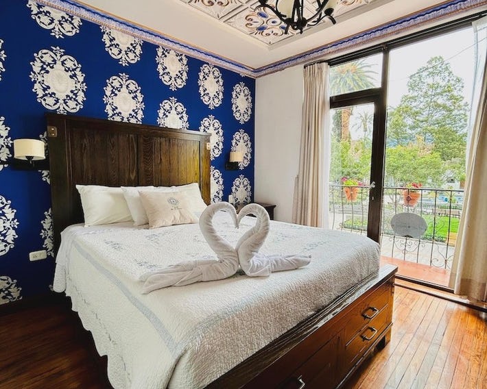 Azul De La Plaza Hotel