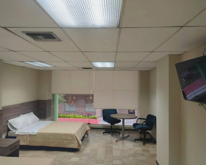 OCEANIk SUITES & HOTEL