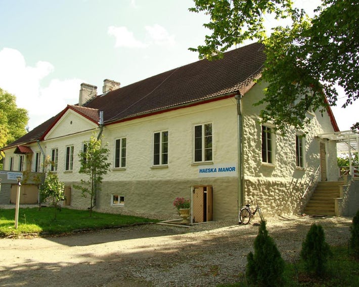 Haeska Manor