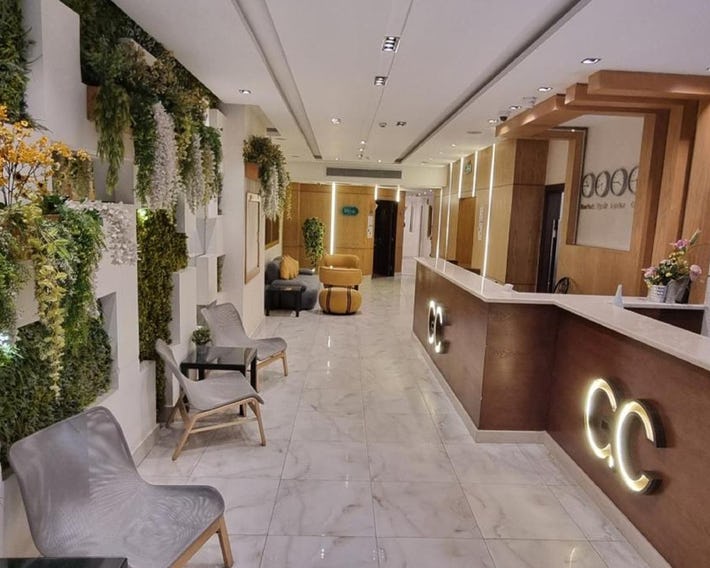 Golden Carven Hotel