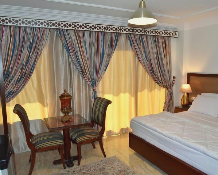 King Khoufo Hotel